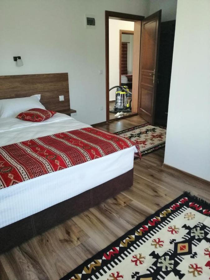 Pensiunea Plai Strabun Strîmtura Exterior foto